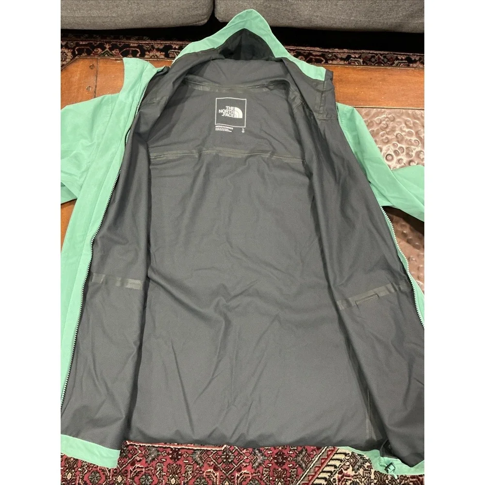 North Face Dryvent Rain Jacket, Windbreaker, XL, Sage Green, Pit Zips, Outdoors